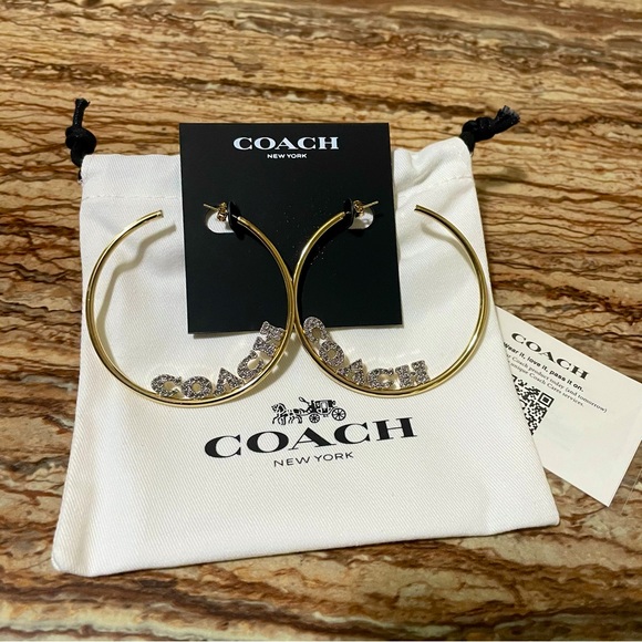 Coach - Picture 3 of 3